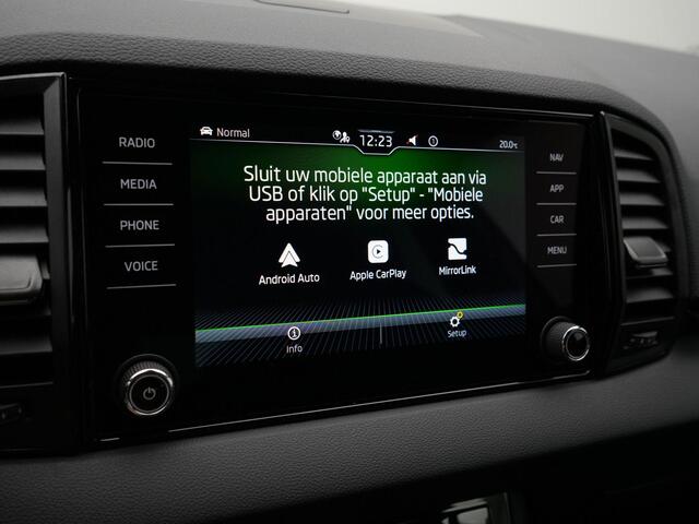 Skoda Karoq Sportline Business 1.5 TSI 110 kW / 150 pk DSG ACT | Adaptief onderstel | Achteruitrijcamera | Navigatie | Stoelverwarming | 18 inch
