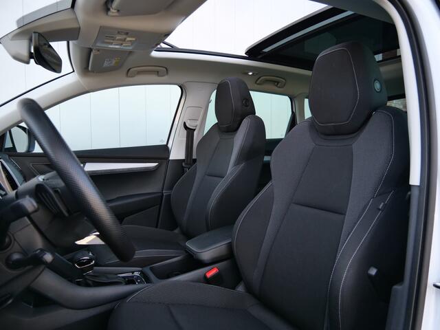Skoda Karoq 1.5 TSI ACT 150pk Sportline Business Automaat Adaptive Cruise / Apple Carplay / Schuifdak