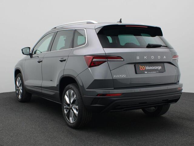 Skoda Karoq 1.5 TSI ACT Business Edition 150PK DSG wegklapbare trekhaak, full led, adaptive cruise, lane assist, elek. bedienbare achterklep, keyless, stuur-stoelverwarming, achteruitrijcamera, 18" lichtmetaal