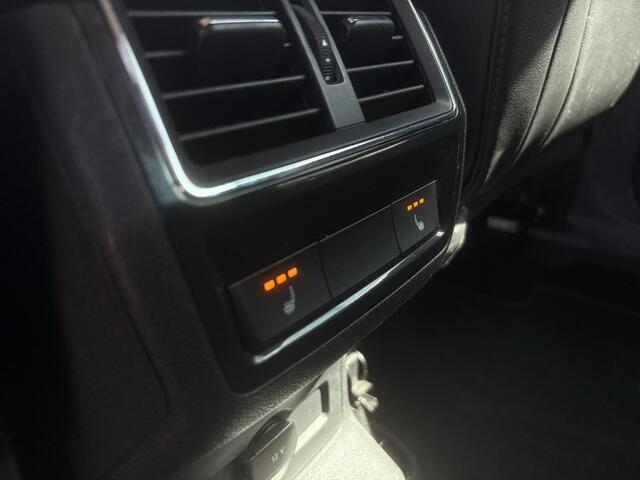 Skoda Karoq 1.5 TSI ACT Sportline Business / Automaat / Navigatie / Apple Carplay/Android Auto / Stoelverwarming voor/achter / Airco / Trekhaak geremd 1500 kg /