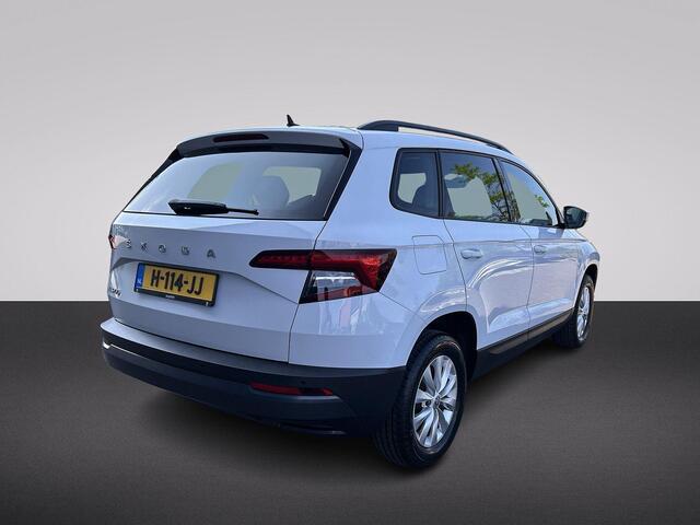 Skoda Karoq 1.0 TSI Ambition 116pk | Parkeersensoren | Cruise controle | 16 inch Lichtmetalen velgen | Extra getint glas