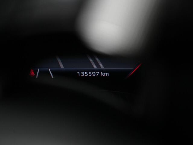 Skoda Karoq 1.5 TSI 150 pk DSG ACT Sportline Business | Trekhaak | Canton | Stuur-/stoelverwarming | Achteruitrijcamera | Navigatie