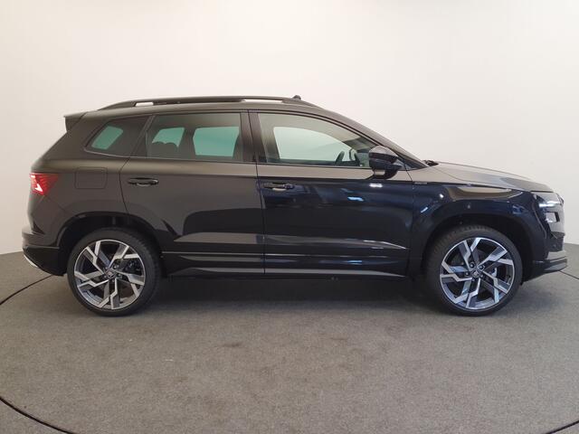Skoda Karoq 1.5 TSI 150pk DSG/AUT Sportline Wegklapbare trekhaak, Panoramadak, 19'' velgen