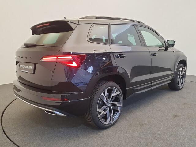 Skoda Karoq 1.5 TSI 150pk DSG/AUT Sportline Wegklapbare trekhaak, Panoramadak, 19'' velgen