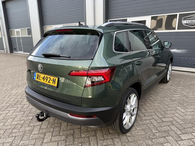 Skoda Karoq 1.5 TSI ACT St. Bus. NAP Automaat Pano Trekhaak Canton ACC Led