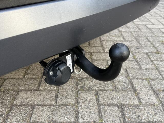 Skoda Karoq 1.5 TSI ACT St. Bus. NAP Automaat Pano Trekhaak Canton ACC Led