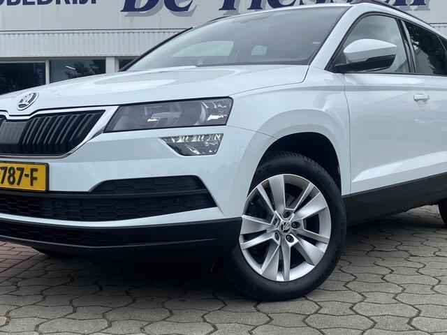 Skoda Karoq 1.0 TSI Ambition Business 116PK Camera, Navi, Trekhaak, Rijklaar met beurt & garantie!