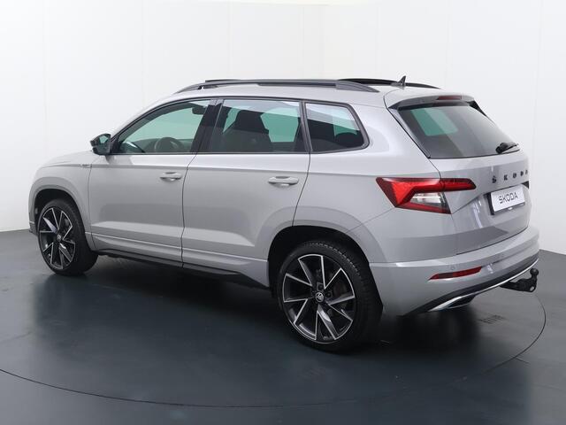 Skoda Karoq 1.5 TSI ACT Sportline Business | 150 PK | Automaat | Panoramadak | Trekhaak wegklapbaar |