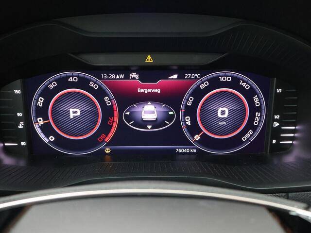 Skoda Karoq 1.5 TSI ACT Sportline Business | 150 PK | Automaat | Panoramadak | Trekhaak wegklapbaar |