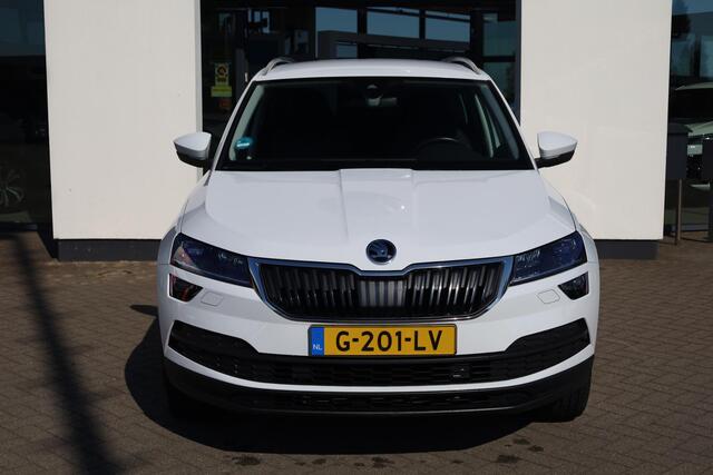 Skoda Karoq 1.5 TSI ACT Style Business 18" LMV Privacy glas chroom pakket LED koplampen stoelverwarming ACC adaptieve cruise control sport comfort stoel climatronic dealer onderhouden