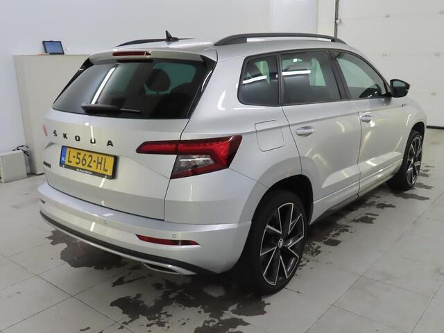 Skoda Karoq 1.5 TSI ACT SPORTLINE BUSINESS I AUTOMAAT I ADAPTIVE CRUISE CONTROL I STOELVERWARMING I APPLE CARPLAY