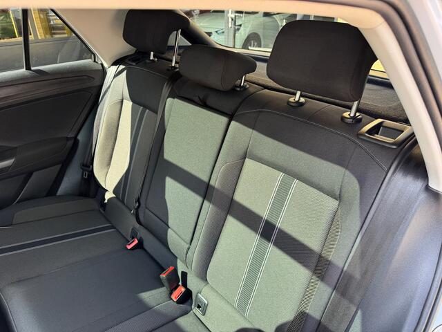 Skoda Karoq 1.5 TSI ACT Style Business Automaat Climate Control Carplay