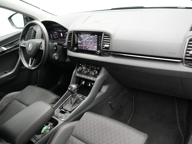 Skoda Karoq 1.5 TSI ACT Style 150 pk DSG | Adaptive Cruise | RS Sportstoelen Verwarmd | Camera | Navigatie | Carplay | Virtual | Climate Control | DAB | Keyless |