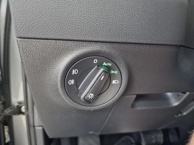 Skoda Karoq 1.5 TSI 150pk DSG/AUT Business Edition | Camera | Winterpakket | Virtual cockpit |
