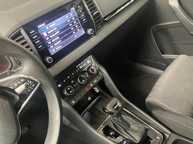Skoda Karoq 1.5 TSI ACT STYLE/ACC/TREKH/KEY-LESS/EL A KLEP/18 INCH/ENZ