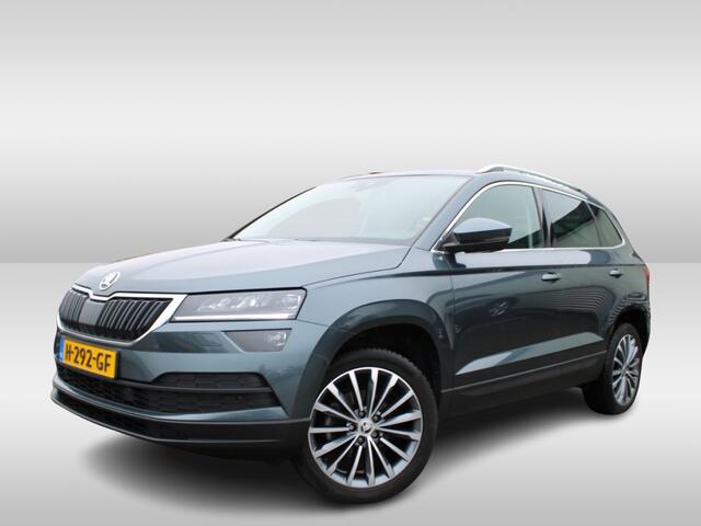 Skoda Karoq 1.5 TSI ACT Business Edition DSG Automaat Parkeersensoren / Camera / Navigatie / Clima / LED / Stoelen electrisch / Alcantara