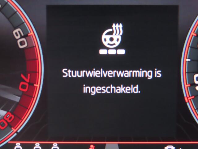 Skoda Karoq 1.5 TSI ACT Sportline Business | trekhaak wegklapbaar | verwarmbaar stuurwiel |