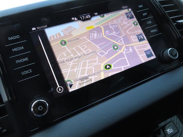 Skoda Karoq 1.5 TSI ACT Sportline Business | trekhaak wegklapbaar | verwarmbaar stuurwiel |