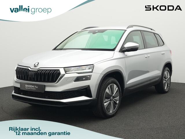 Skoda Karoq 1.5 TSI ACT 150 pk DSG Business Edition Plus | Stoel-/achterbankverwarming | Trekhaak | Sportonderstel | Adaptive Cruise | Achteruitrijcamera | 17 inch