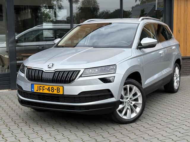 Skoda Karoq 1.0 TSI Apple Carplay, LED, Elekt. Stoel, Trekhaak. LUXE!!