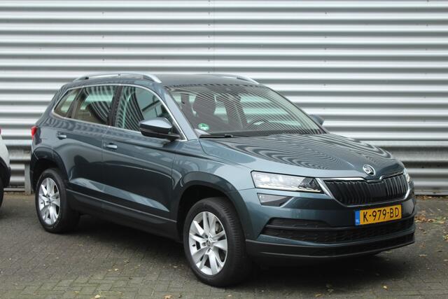 Skoda Karoq 1.5 TSI ACT 150pk Business Edition Plus NL-Auto NAP Clima Cruise Navi Camera Canton El. Klep 17"LMV