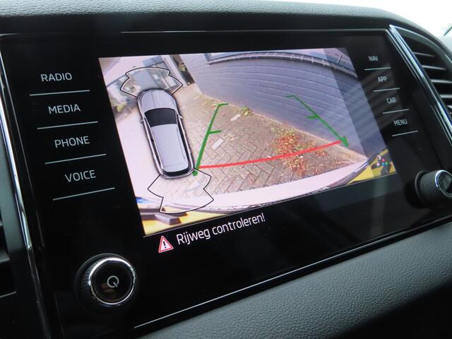 Skoda Karoq 1.5 TSI ACT Business Edition | camera | adaptive cruise |