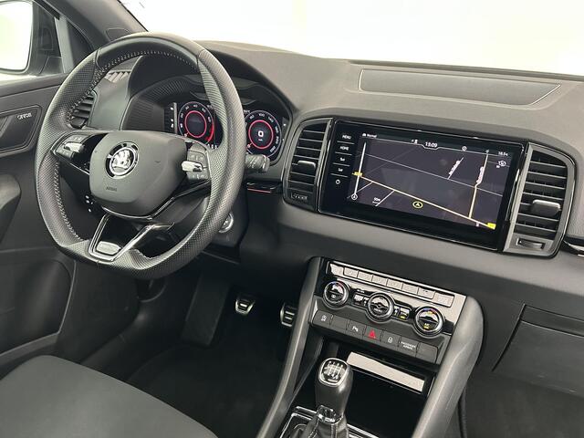 Skoda Karoq 1.5 TSI 150pk ACT Sportline Business Trekhaak Camera Keyless Dynaudio Virtual Cockpit Panoramadak