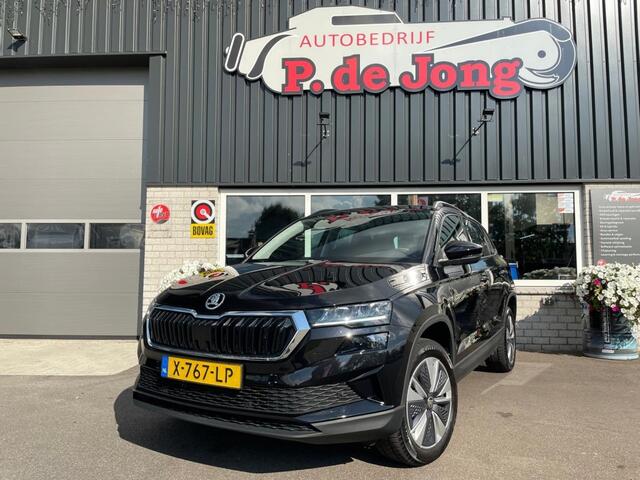 Skoda Karoq 1.5 TSI BUSINESS PLUS, Camera, Trekhaak elek, ACC, Stoelverw. Stuurverw. Carplay