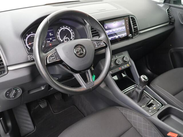 Skoda Karoq 1.0 TSI Ambition | Trekhaak wegklapbaar | Achteruitrijcamera | PDC achter | Cruise controle |