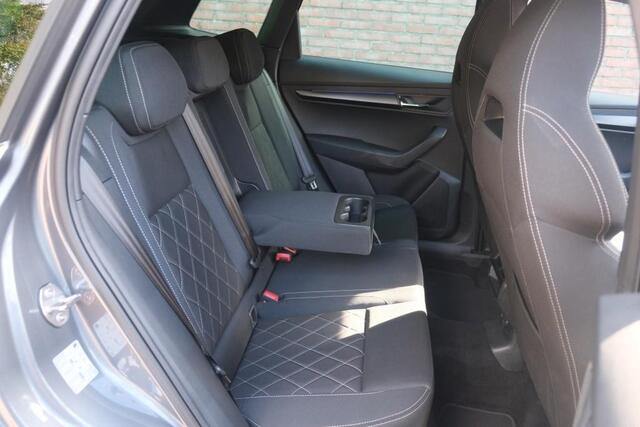 Skoda Karoq 1.5 TSi 150pk DSG Sportline | Navi | App Connect | Climate | Adaptive Cruise | Camera | Matrix LED | Elektrische Achterklep | Trekhaak