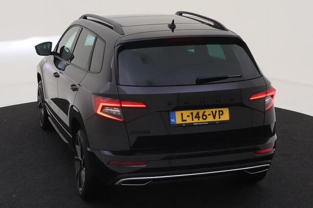 Skoda Karoq 1.5 TSI ACT Sportline Business / Panorama dak / Alcantara- Leder / Sfeerverlichting / Stoelverwarming / Virtual Cockpit