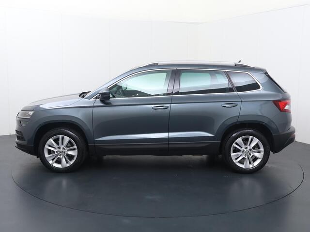 Skoda Karoq 1.0 TSI Business Edition | Achteruitrijcamera | Cruise control | Stoelverwarming | Parkeersensoren |