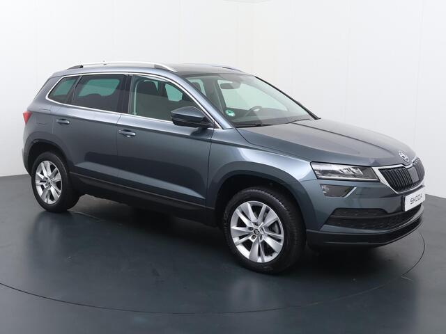 Skoda Karoq 1.0 TSI Business Edition | Achteruitrijcamera | Cruise control | Stoelverwarming | Parkeersensoren |