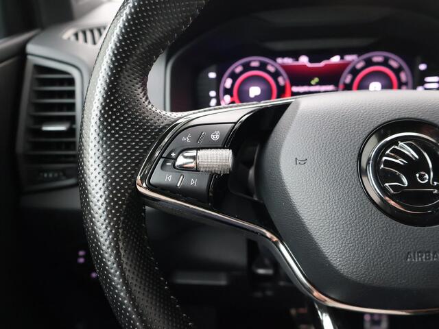 Skoda Karoq 1.5 TSI ACT Sportline Business | 150 PK | Automaat | Panoramadak | Trekhaak wegklapbaar |