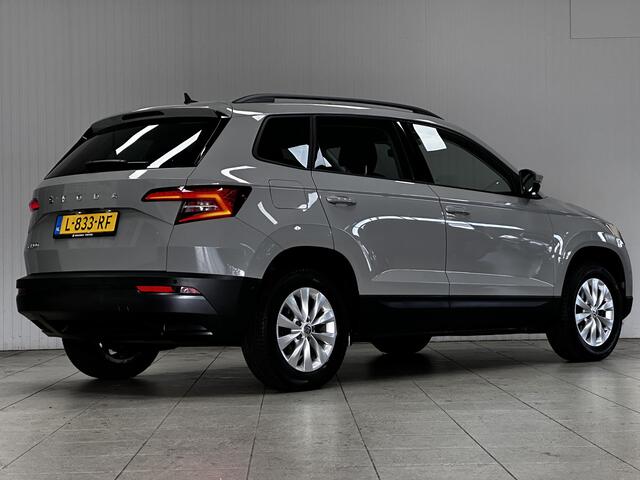 Skoda Karoq 1.0 TSI Business Edition/ LED Dagrijverl./ DAB+/ 16''LMV/ Keyless GO Apple+Android/ Clima/ Navi/ Cruise/ Bluetooth/ Multi.LEDER.Stuur/ Elek.Pakket/ Isofix/ PDC V+A.