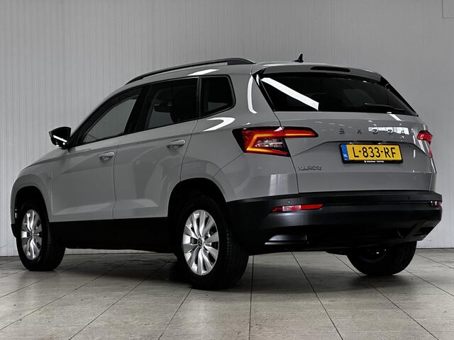 Skoda Karoq 1.0 TSI Business Edition/ LED Dagrijverl./ DAB+/ 16''LMV/ Keyless GO Apple+Android/ Clima/ Navi/ Cruise/ Bluetooth/ Multi.LEDER.Stuur/ Elek.Pakket/ Isofix/ PDC V+A.
