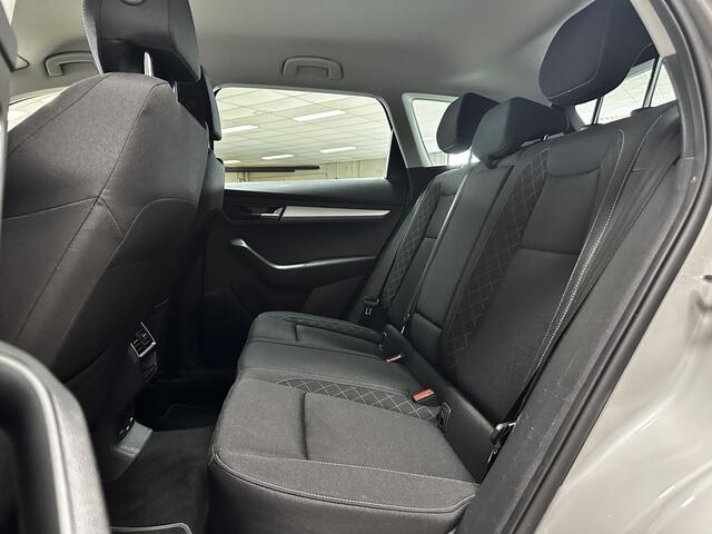 Skoda Karoq 1.0 TSI Business Edition/ LED Dagrijverl./ DAB+/ 16''LMV/ Keyless GO Apple+Android/ Clima/ Navi/ Cruise/ Bluetooth/ Multi.LEDER.Stuur/ Elek.Pakket/ Isofix/ PDC V+A.