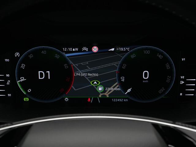 Skoda Karoq 1.5 TSI 150 pk DSG ACT Sportline Business | Panoramadak | Trekhaak | Navigatie Columbus | Stoelverwarming | CANTON sound | Park Assist | Carplay | 19 inch