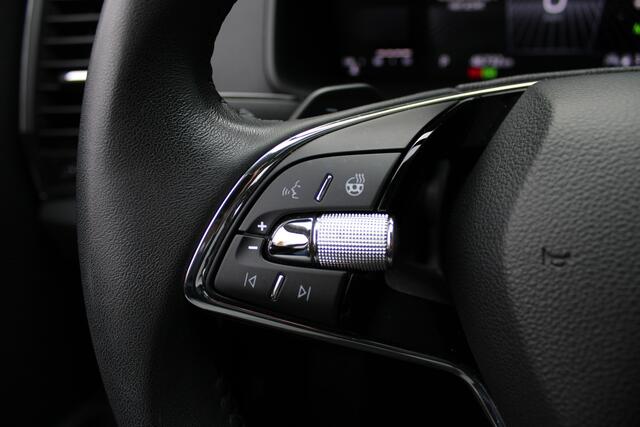 Skoda Karoq 1.5 TSI ACT Business Edition Plus | Trekhaak | Winterpack | Camera | Navigatie | Adaptive cruise control