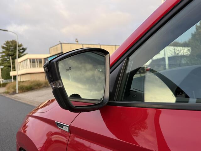 Skoda Karoq 2.0 TSI 4x4 Sportline 190PK PanooTrekhaak