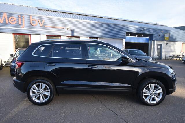 Skoda Karoq 1.5 TSI ACT Business Edition Plus , CLIMATR , CR CONTR , LED KOPL , A UITRIJ CAM , PDC V+A ,