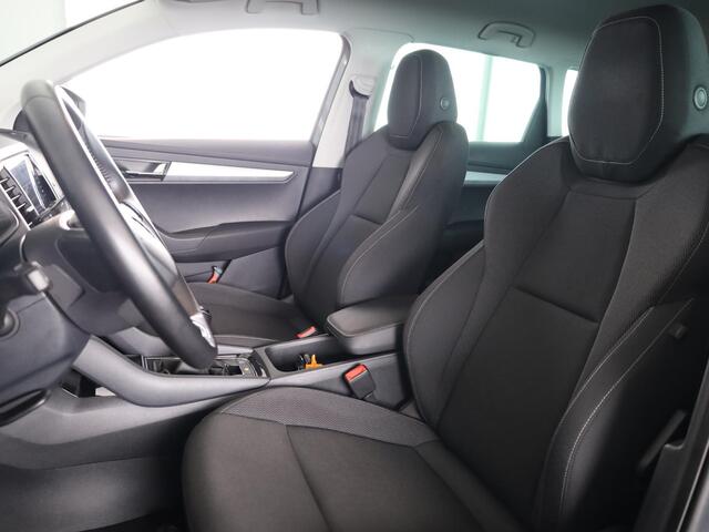 Skoda Karoq 1.0 TSI Business Edition 110pk | Camera | PDC v+a | Navigatie | Electr.achterklep | Trekhaak wegklapbaar |