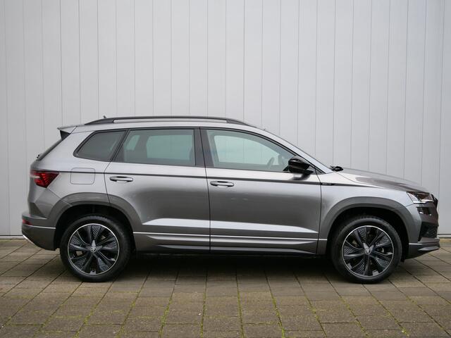 Skoda Karoq 1.5 TSI ACT Sportline Business 150 Pk Automaat Navigatie / Camera / Apple Carplay / DAB