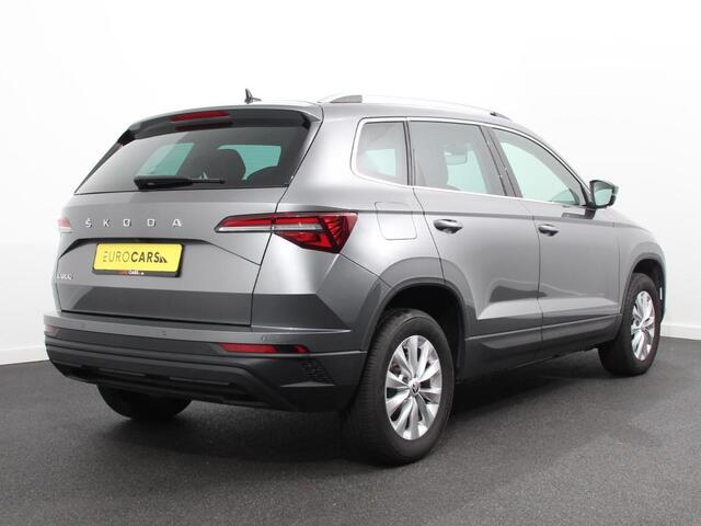 Skoda Karoq 1.5 TSI 150pk DSG Ambition | Navigatie | Apple Carplay/Android Auto | Camera | Climate Control | Adaptive Cruise control | Lichtmetalen Velgen