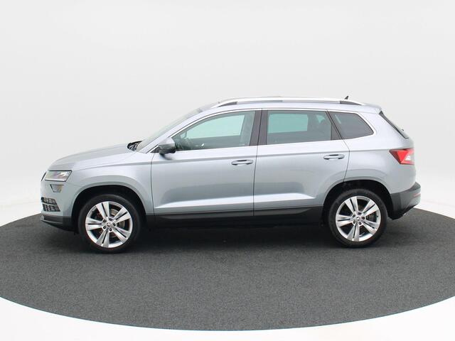 Skoda Karoq 1.5 TSi 150 Pk Style Business | Panoramadak | Canton | Trekhaak | Stoelverwarming | Adaptive Cruise | Navigatie | Carplay | Camera | 18 inch | 108.873 Km!!
