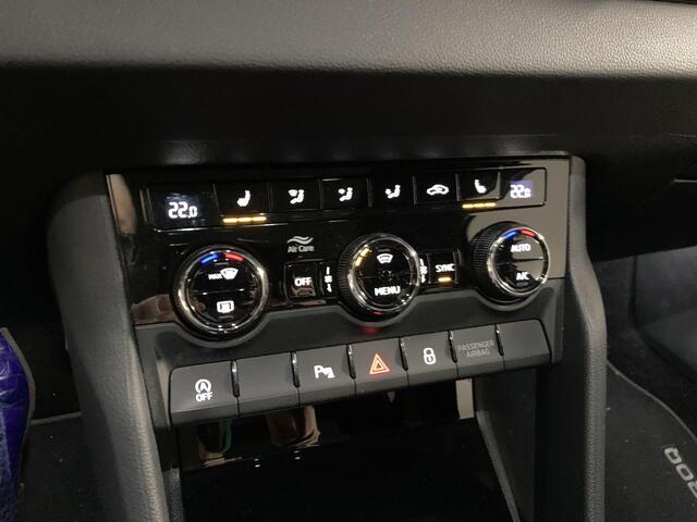 Skoda Karoq 1.5 TSI ACT 150pk DSG Sportline Business · Panoramadak · Camera · Trekhaak · Apple/Android Car Play · 19'' LMV · Keyless ·