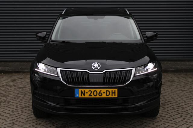 Skoda Karoq 1.5 TSI ACT Business Panoramdak Full-Led Camera DAB+