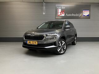 skoda-karoq-1.5-tsi-leer-alcant-key