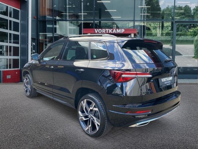 Skoda Karoq 1.5 TSI DSG SPORTLINE PANO-DAK/TREKHAAK/CAMERA/CARPLAY/ACC/STOELVERW