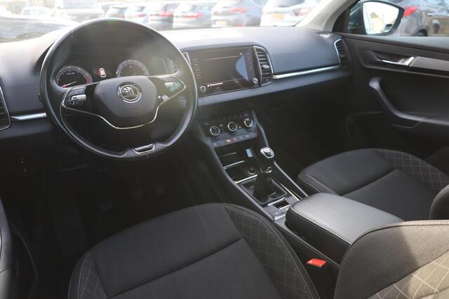 Skoda Karoq 1.0 TSI Business Edition CARPLAY CAMERA SFEERVERL. STOELERW. DAB CRUISE CLIMA NAVI 2XPDC LMV
